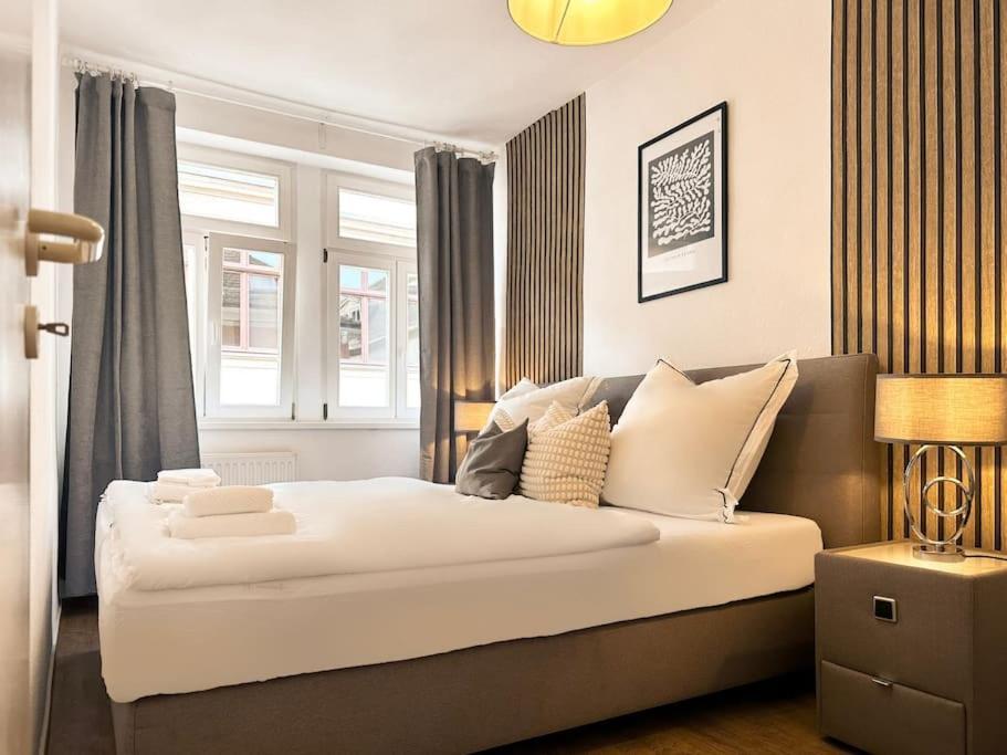 Modern Eingerichtete Wohnung Im Stadtzentrum Zittau Kostenloser Parkplatz Dış mekan fotoğraf